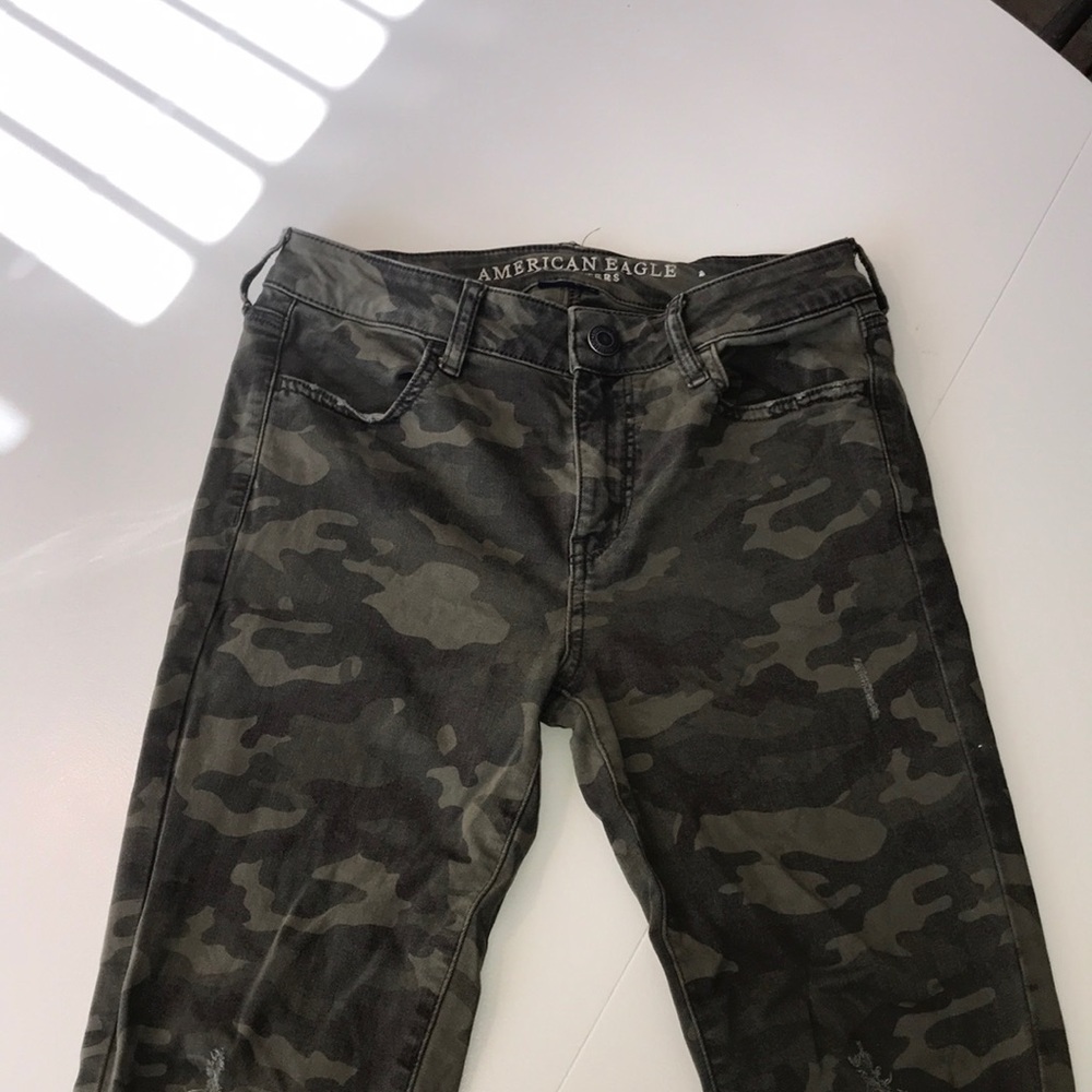 camouflage american eagle super stretch jeans